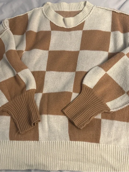 SHEIN Cream and Tan Checkerboard Crewneck Sweater - Picture 1 of 2